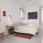 Angela's 3* Mykonos Town